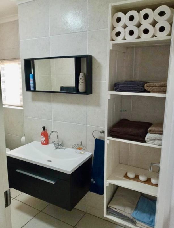 2 Bedroom Property for Sale in Greenstone Hill Gauteng