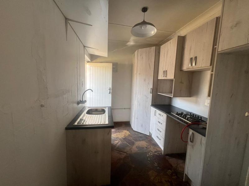 To Let 1 Bedroom Property for Rent in Greenhills Gauteng