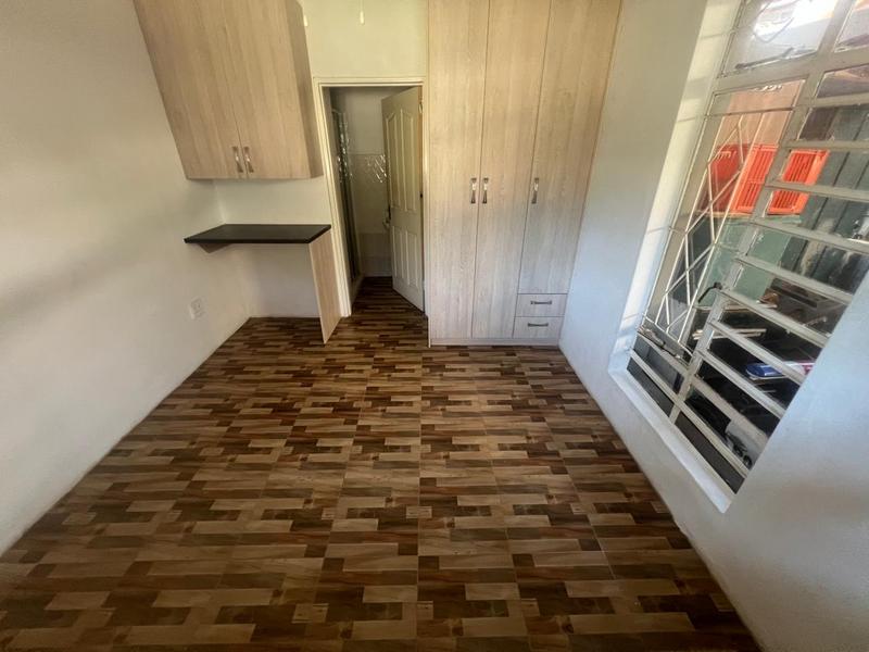 To Let 1 Bedroom Property for Rent in Greenhills Gauteng