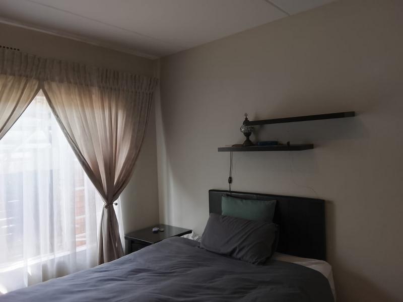 3 Bedroom Property for Sale in Sonneveld Gauteng