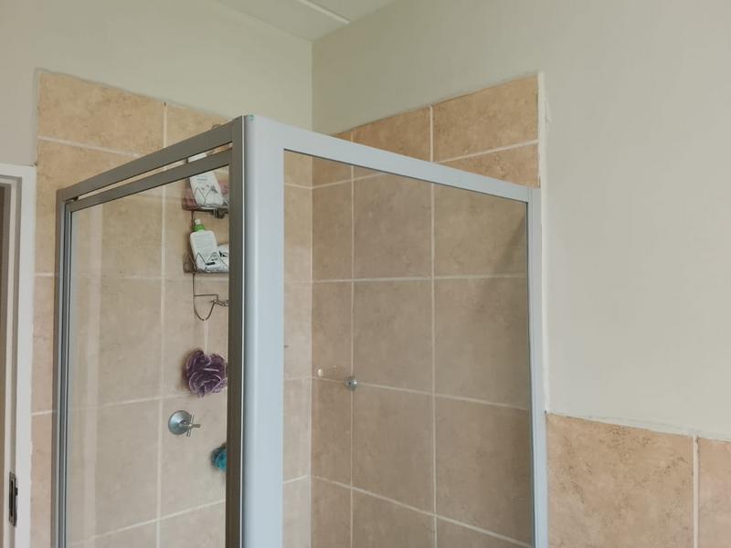 3 Bedroom Property for Sale in Sonneveld Gauteng