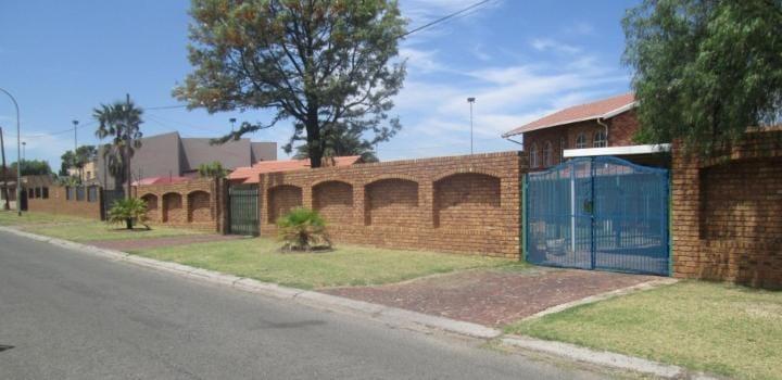 5 Bedroom Property for Sale in Dalpark Gauteng