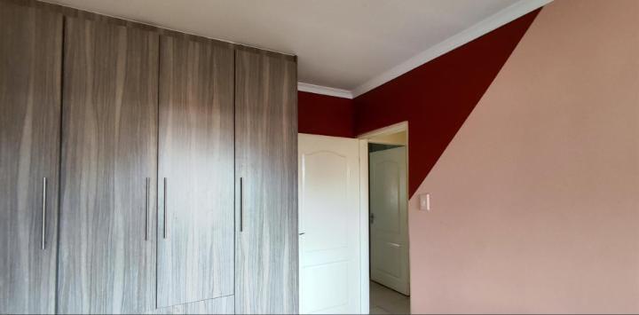 5 Bedroom Property for Sale in Roodekop Gauteng