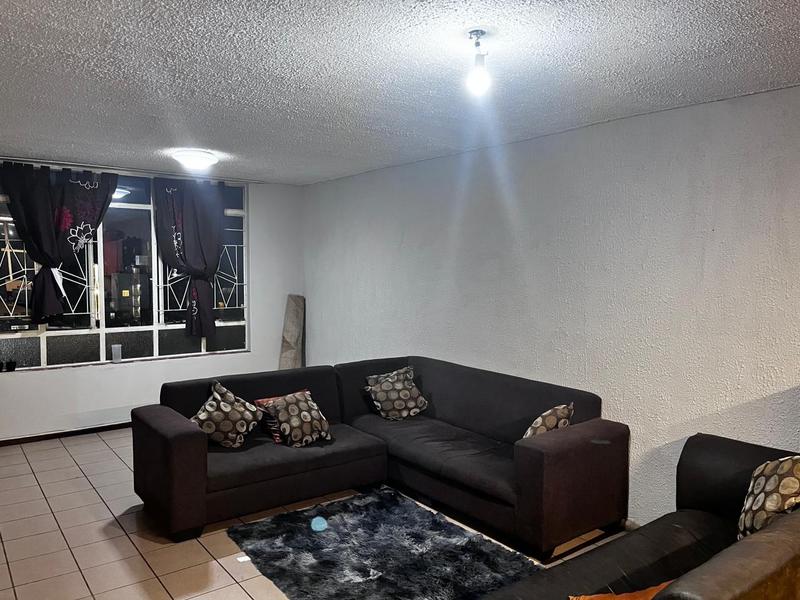 2 Bedroom Property for Sale in Pretoria North Gauteng