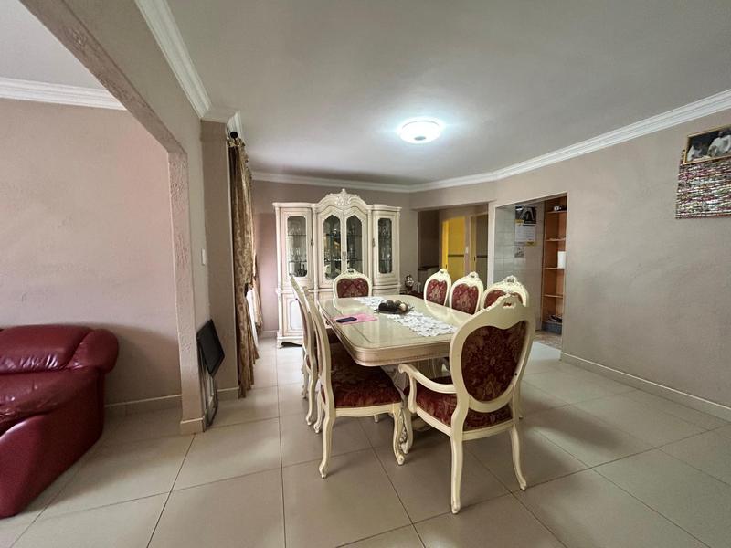 3 Bedroom Property for Sale in Dunnottar Gauteng