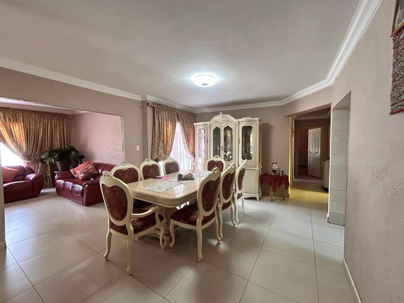 3 Bedroom Property for Sale in Dunnottar Gauteng