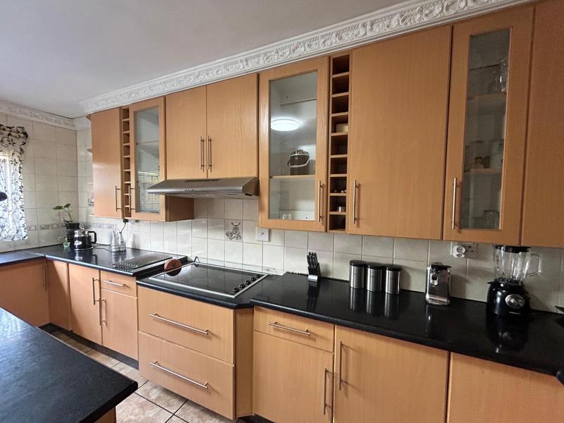 3 Bedroom Property for Sale in Dunnottar Gauteng