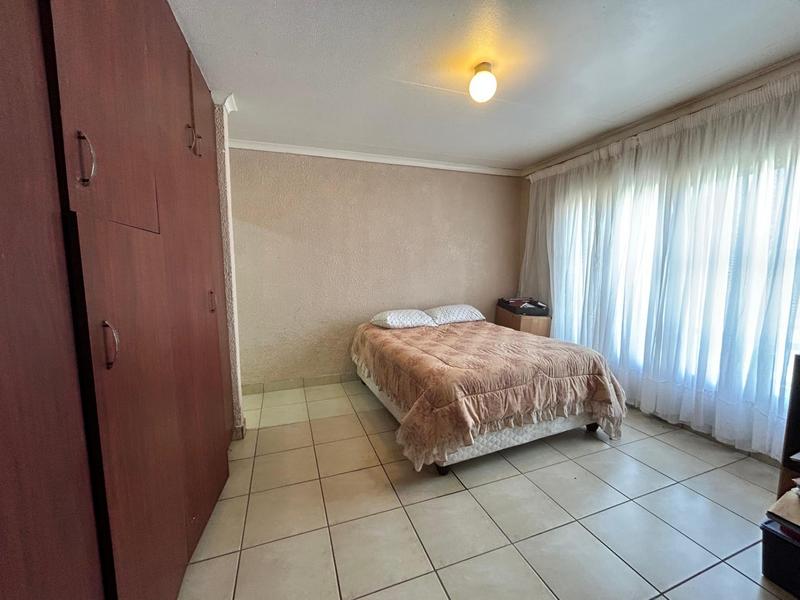 3 Bedroom Property for Sale in Dunnottar Gauteng
