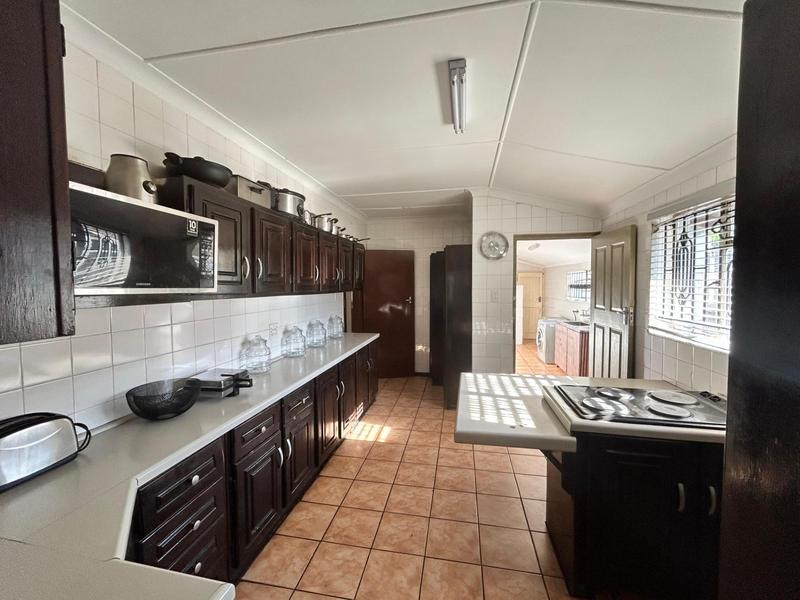 4 Bedroom Property for Sale in Crown Gardens Gauteng