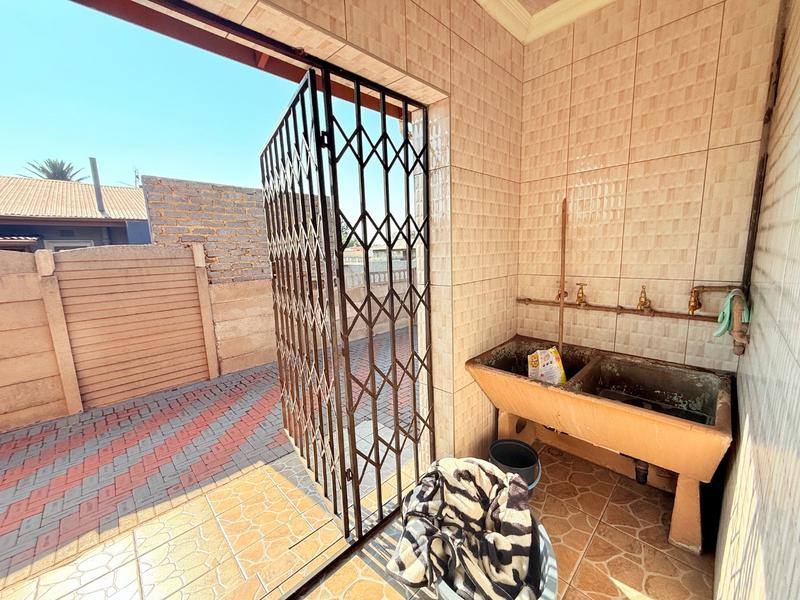 3 Bedroom Property for Sale in Vanderbijlpark CW 4 Gauteng