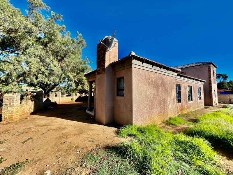 6 Bedroom Property for Sale in Vanderbijlpark Cw 6 Gauteng
