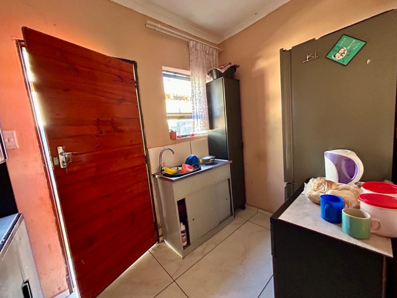 6 Bedroom Property for Sale in Vanderbijlpark Cw 6 Gauteng