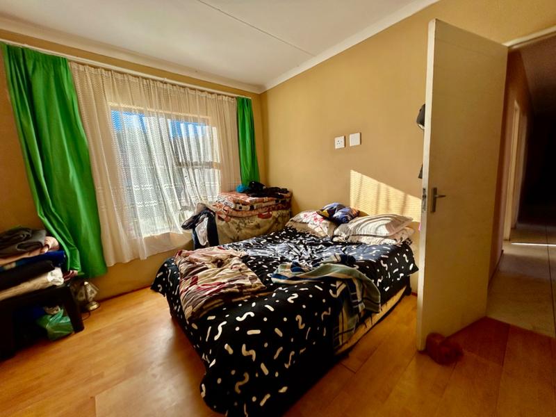 6 Bedroom Property for Sale in Vanderbijlpark Cw 6 Gauteng