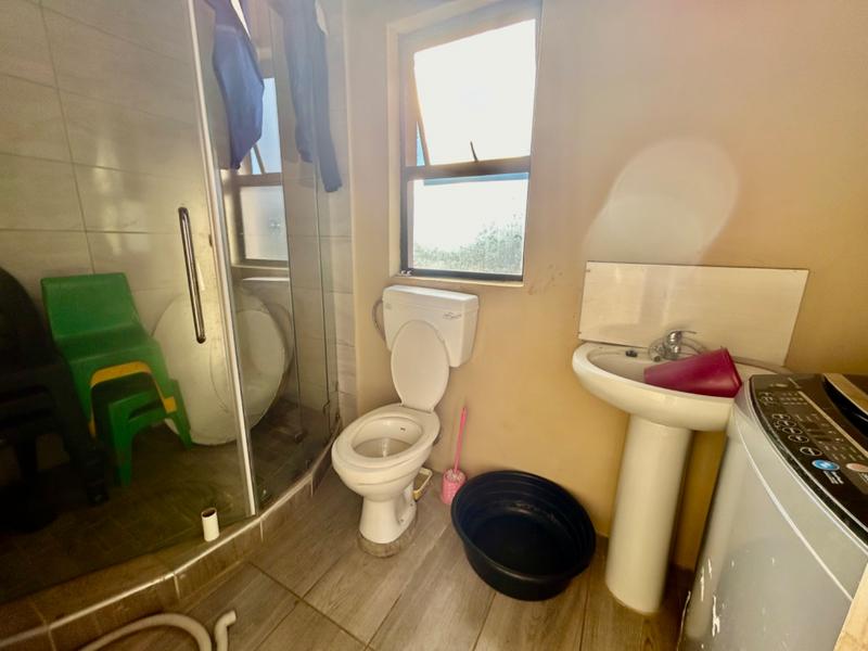 6 Bedroom Property for Sale in Vanderbijlpark Cw 6 Gauteng