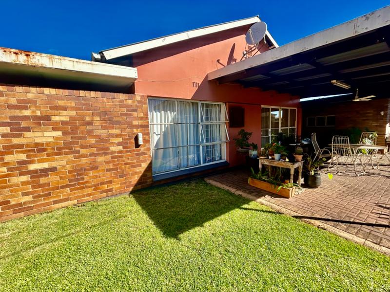 3 Bedroom Property for Sale in Vanderbijlpark Cw 6 Gauteng