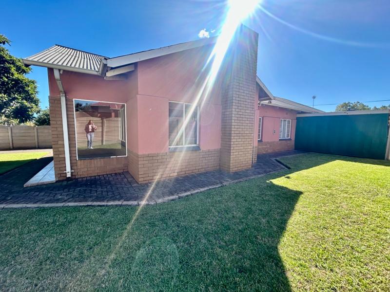 3 Bedroom Property for Sale in Vanderbijlpark Cw 6 Gauteng