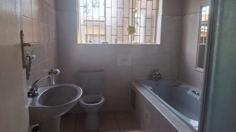 4 Bedroom Property for Sale in Kenilworth Gauteng