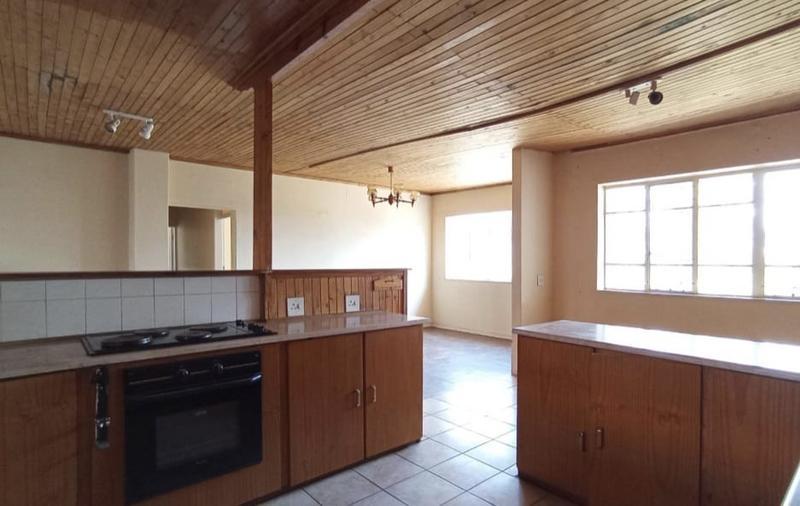 2 Bedroom Property for Sale in Towerby Gauteng