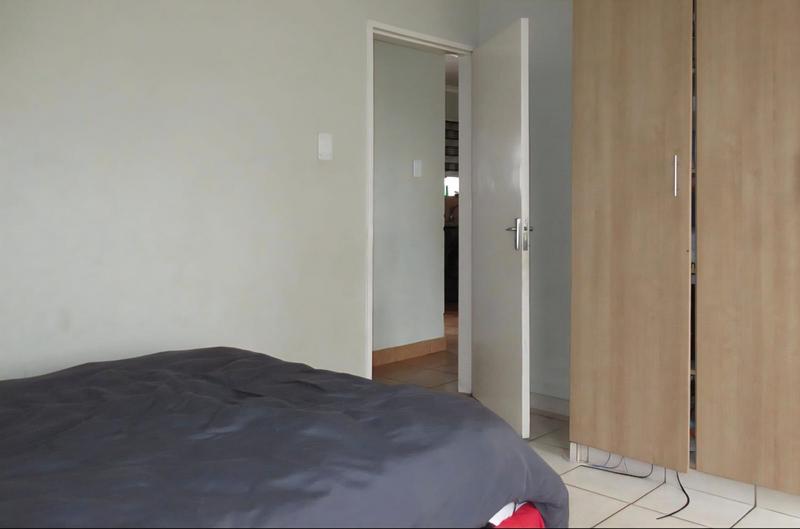 2 Bedroom Property for Sale in Towerby Gauteng