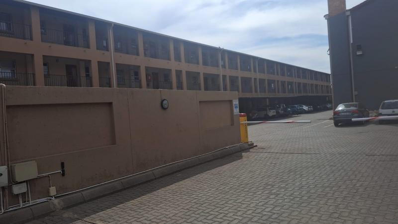 2 Bedroom Property for Sale in Towerby Gauteng