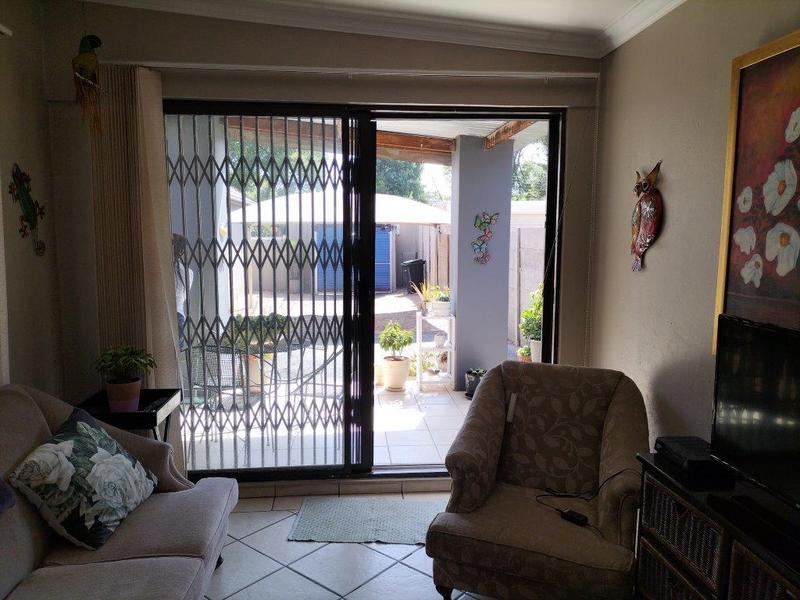To Let 1 Bedroom Property for Rent in Edenvale Central Gauteng