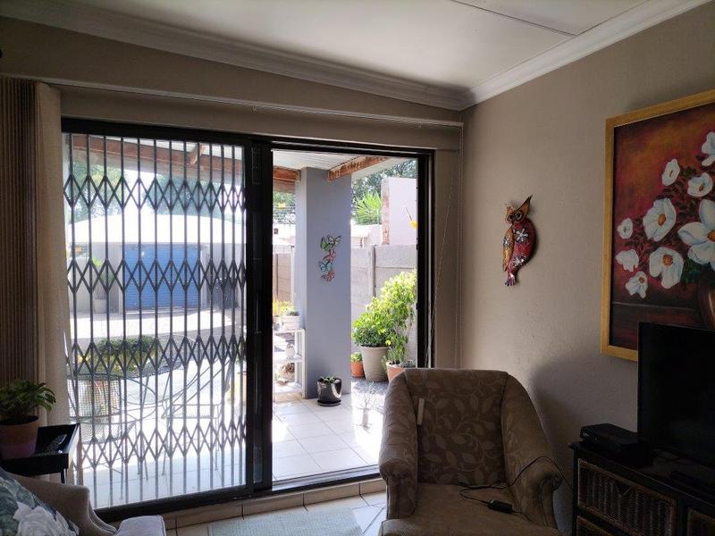 To Let 1 Bedroom Property for Rent in Edenvale Central Gauteng