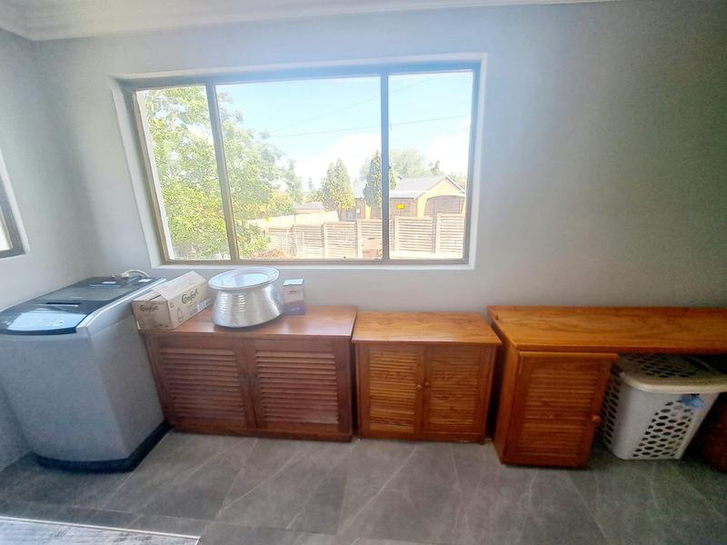4 Bedroom Property for Sale in Heuweloord Gauteng