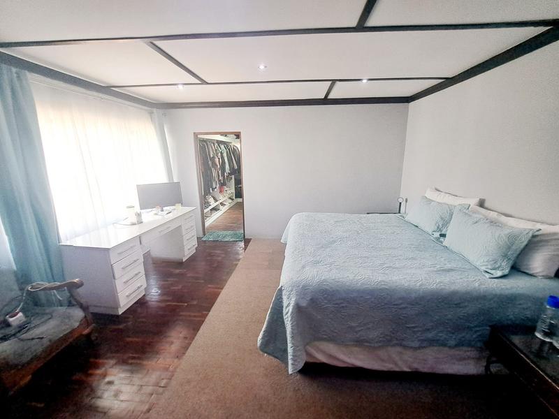 4 Bedroom Property for Sale in Heuweloord Gauteng