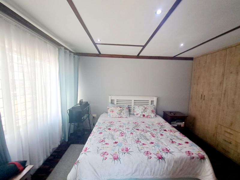 4 Bedroom Property for Sale in Heuweloord Gauteng