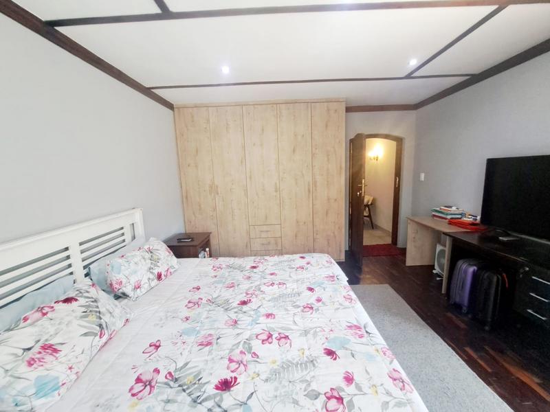 4 Bedroom Property for Sale in Heuweloord Gauteng
