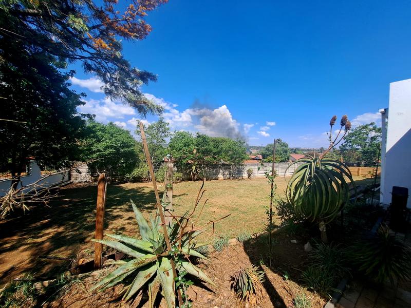 4 Bedroom Property for Sale in Heuweloord Gauteng