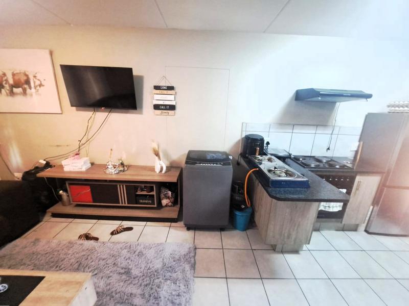 2 Bedroom Property for Sale in Heuweloord Gauteng
