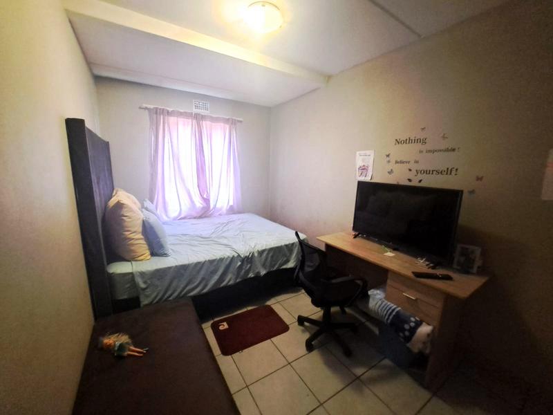 2 Bedroom Property for Sale in Heuweloord Gauteng