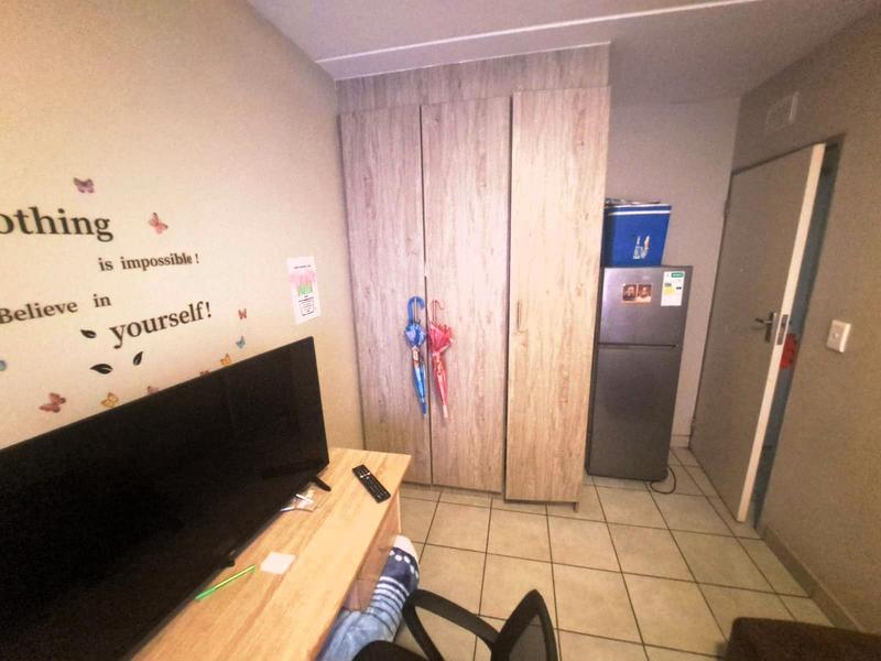 2 Bedroom Property for Sale in Heuweloord Gauteng