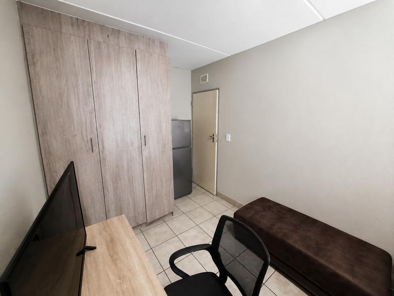 2 Bedroom Property for Sale in Heuweloord Gauteng
