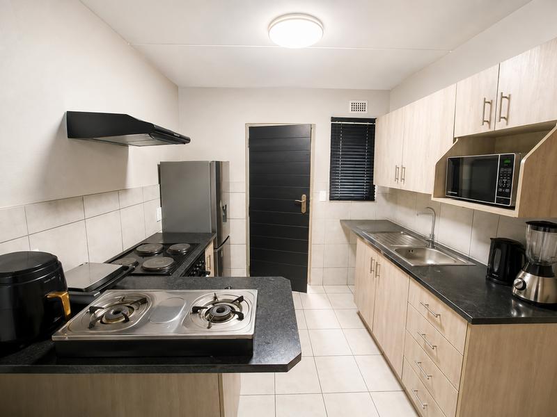 2 Bedroom Property for Sale in Heuweloord Gauteng