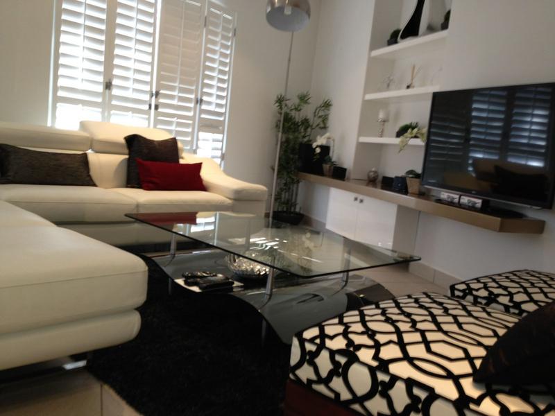 To Let 2 Bedroom Property for Rent in Sandhurst Gauteng