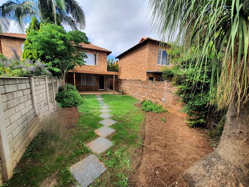 2 Bedroom Property for Sale in Annlin Gauteng