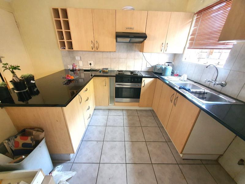 2 Bedroom Property for Sale in Annlin Gauteng