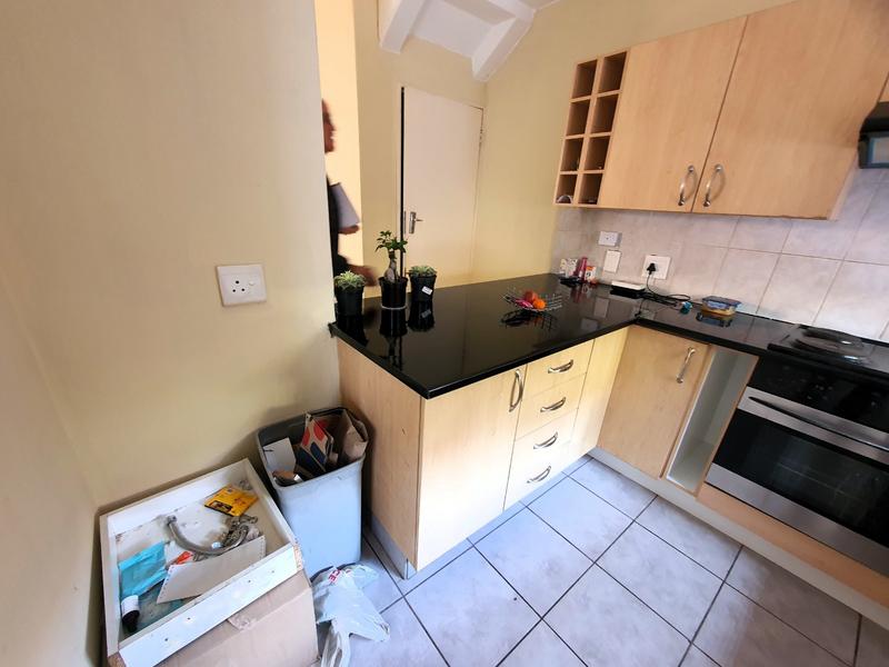 2 Bedroom Property for Sale in Annlin Gauteng