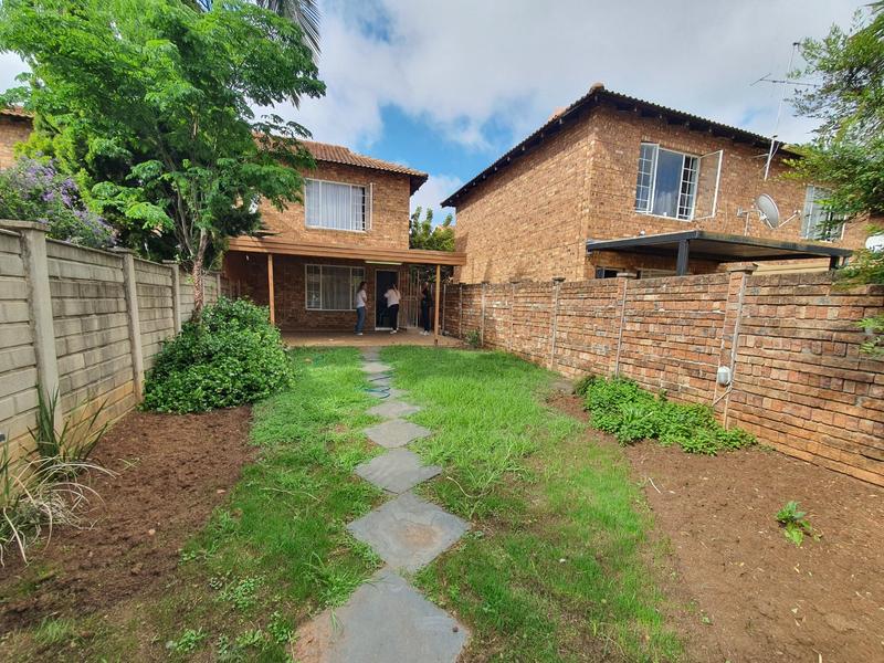 2 Bedroom Property for Sale in Annlin Gauteng