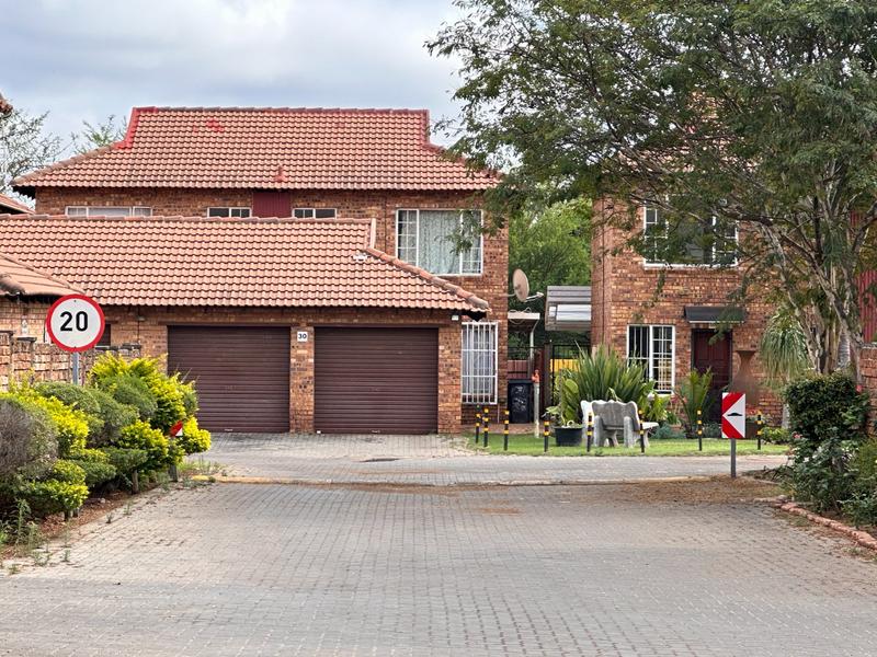 2 Bedroom Property for Sale in Annlin Gauteng