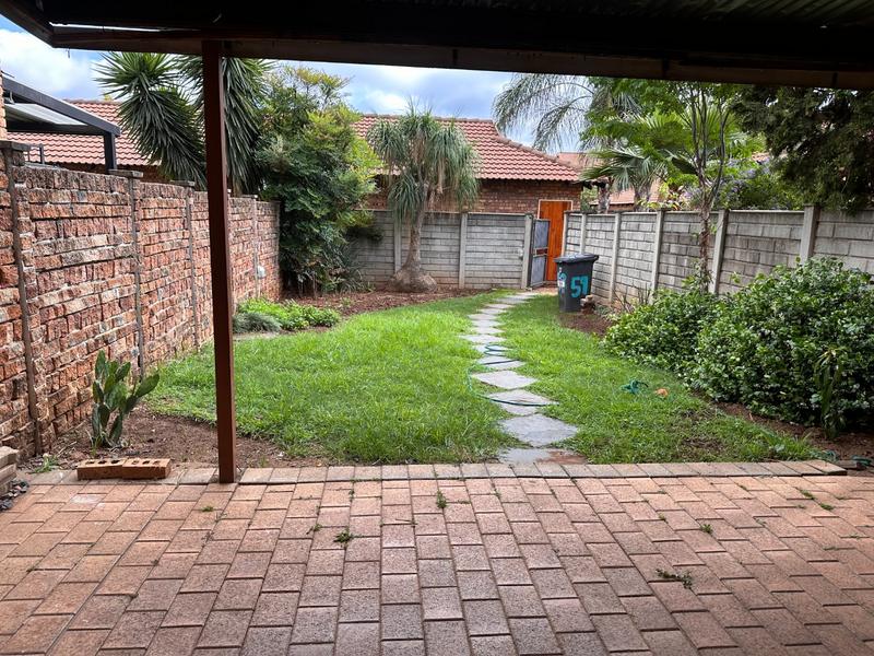 2 Bedroom Property for Sale in Annlin Gauteng