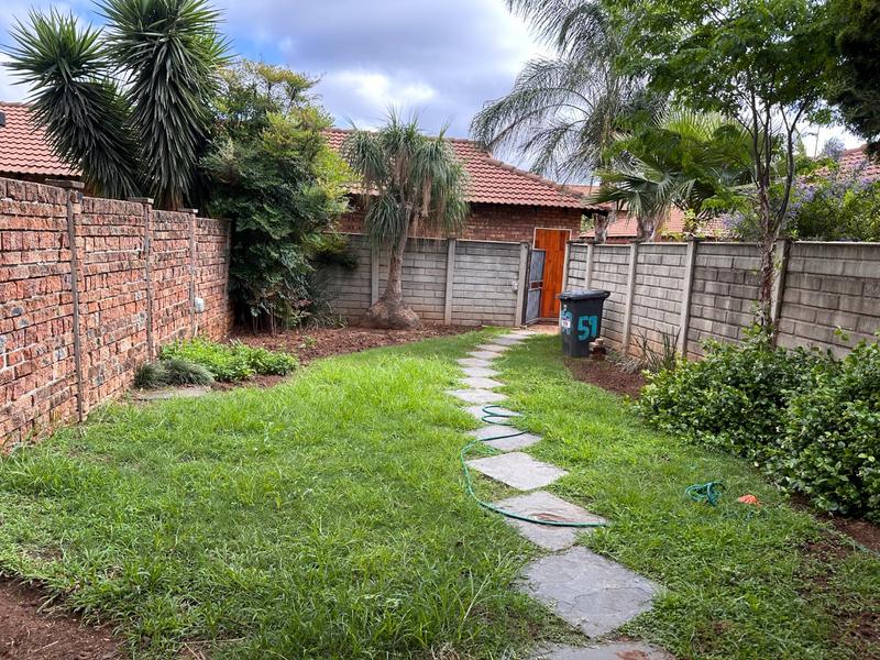 2 Bedroom Property for Sale in Annlin Gauteng