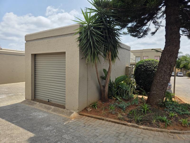 3 Bedroom Property for Sale in Magalieskruin Gauteng