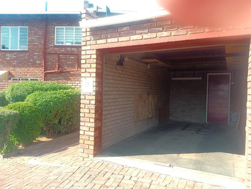 2 Bedroom Property for Sale in Freeway Park Gauteng