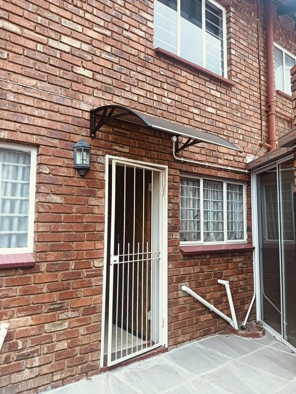 2 Bedroom Property for Sale in Freeway Park Gauteng