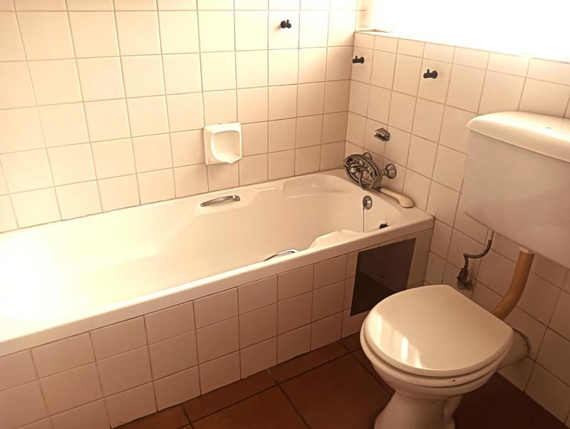 2 Bedroom Property for Sale in Freeway Park Gauteng