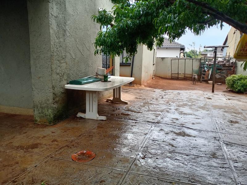 3 Bedroom Property for Sale in Dawn Park Gauteng