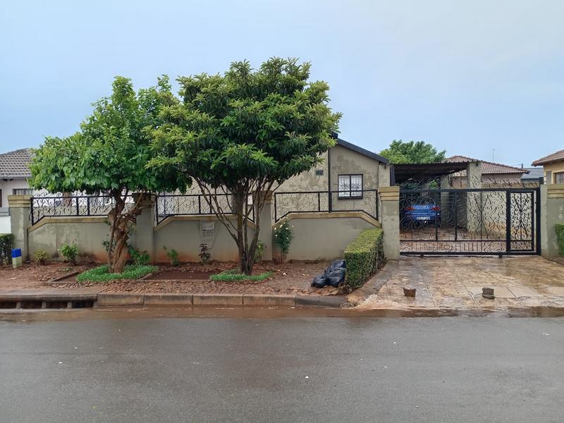 3 Bedroom Property for Sale in Dawn Park Gauteng